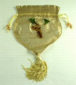 Sheer bag, heart, gold, satin flower, beads/tassel, 5.5x7 (B865-27)