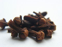 Clove bud essential oil